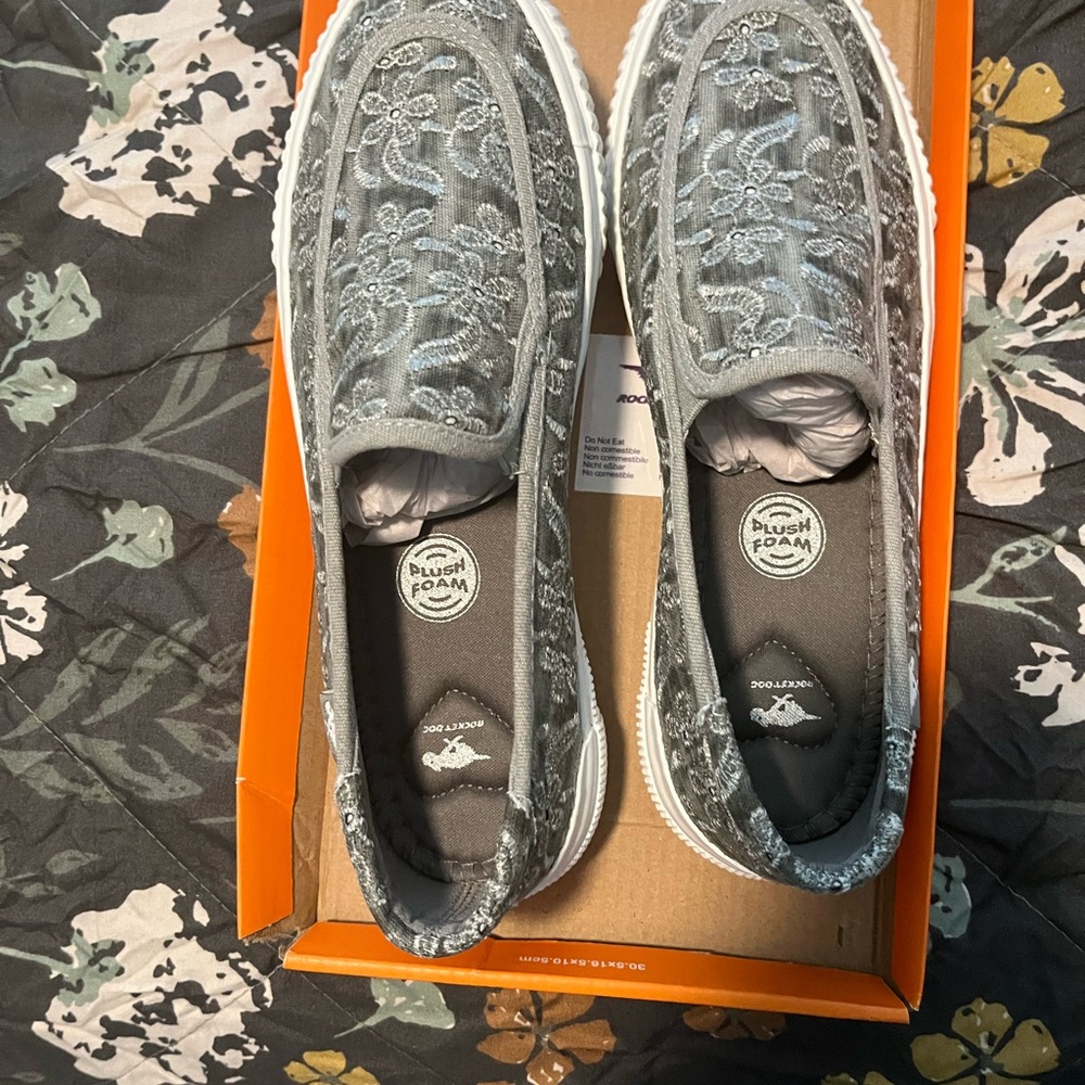 Rocket dog Women's Gray Slip-On Shoes